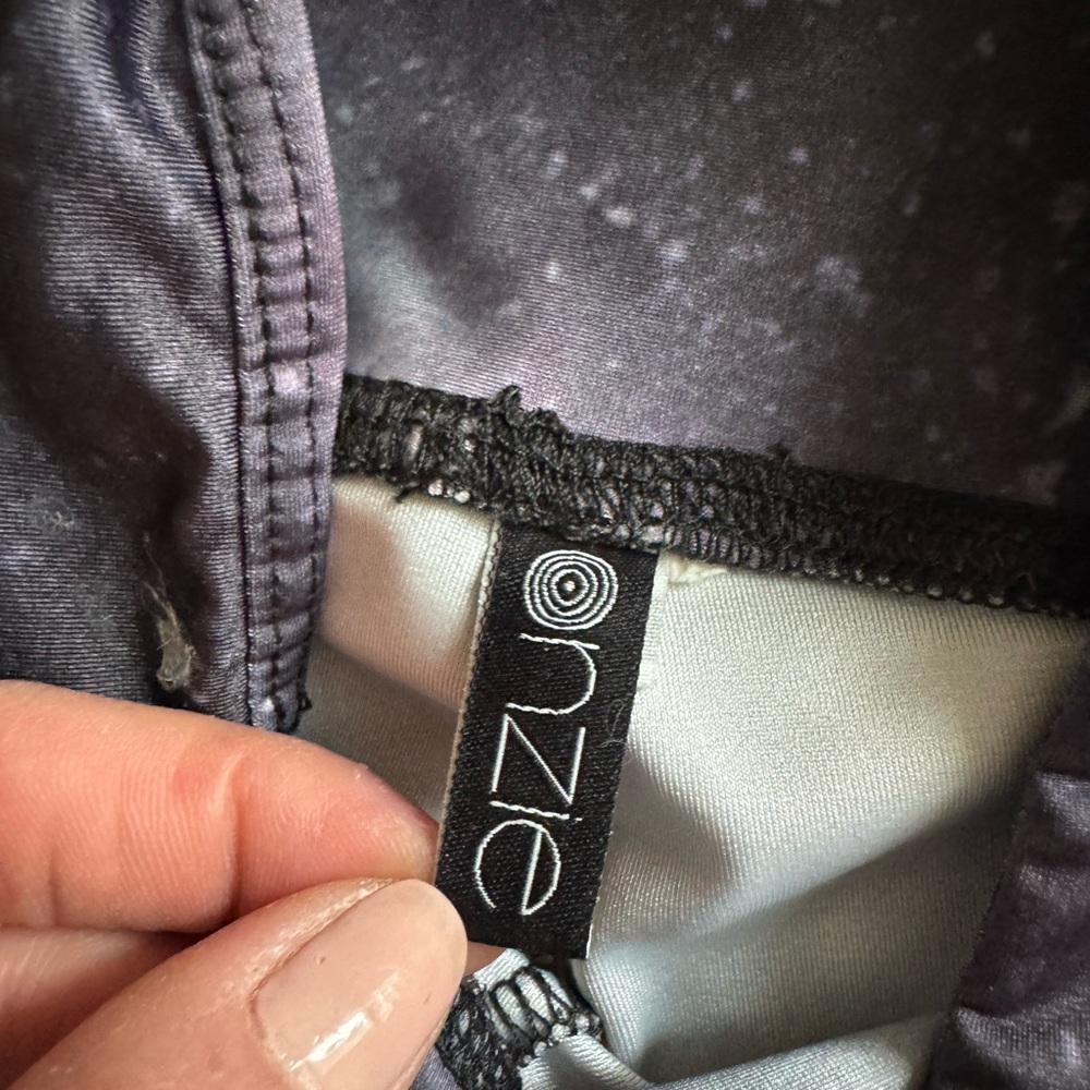 Onzie HIGH Rise Graphic Midi 7/8 Yoga Leggings – Solar NWOT - Picture 9 of 10
